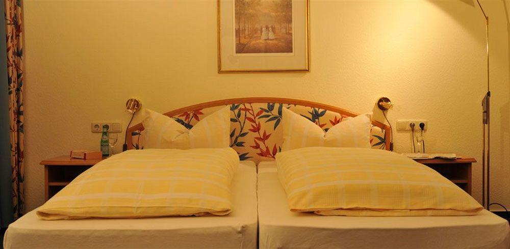 Hotel Haarener Hof Bad Wünnenberg Eksteriør bilde