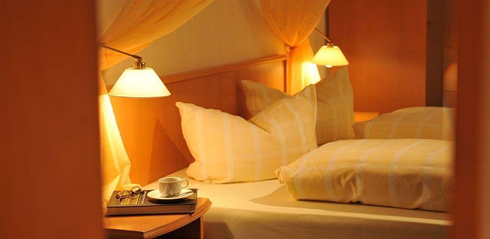 Hotel Haarener Hof Bad Wünnenberg Eksteriør bilde